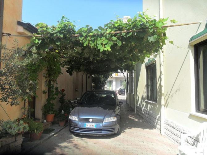 Albergo Villa-Brandi --- Pensione Completa --- Bellaria-Igea Marina Buitenkant foto